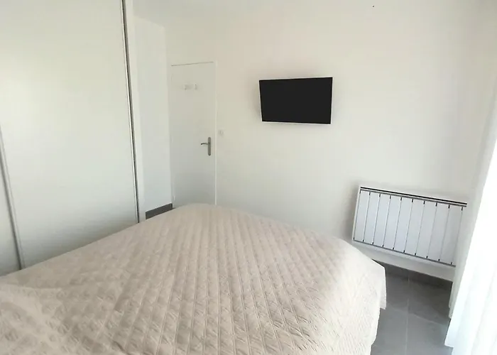 아파트 Neuf 1 Chambre, 4 Pers, 350m Jean De Monts, Calme, Foret, Commerces A Proximite - Fr-1-323-268 *